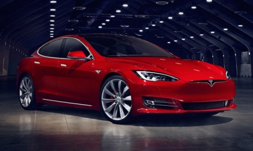 千呼万唤始出来，Tesla Model S 惊艳亮相