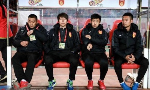 穿 adidas 被罚 40 万，河北队主帅李铁表示很无奈