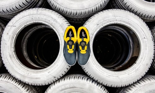 PUMA 发布 Red Bull Racing Disc 全新鞋款系列