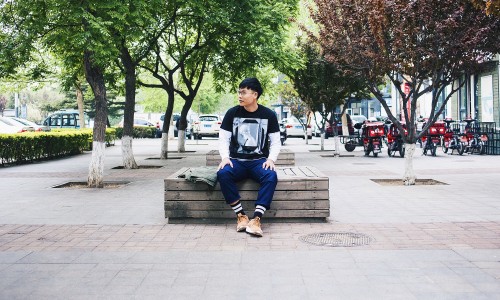  “扎实的皮料提供了出色的穿着体验”，阿貌与 580 系列之间的故事