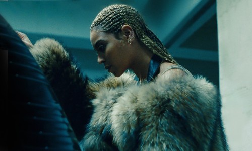 打破 Taylor Swift 记录，Beyonce 新专辑 《Lemonade》 十二首歌曲全部进入 Billboard Hot 100