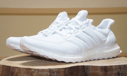 adidas Ultra Boost 将于下周再次发售 “Triple White” 配色！