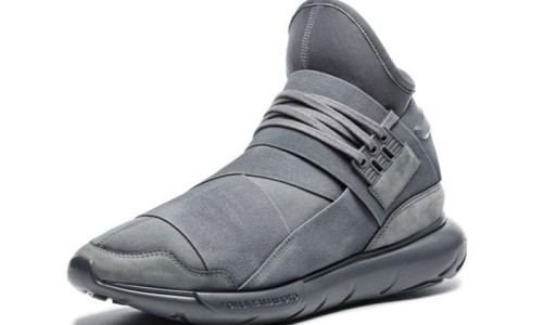 超过 30 种的全新设计，Y-3  2016 秋冬鞋履系列发布