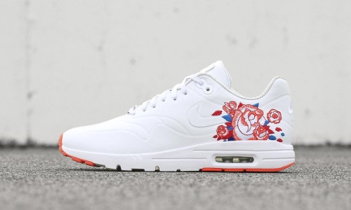 NikeCourt 2016 夏季 “Rose” 别注系列
