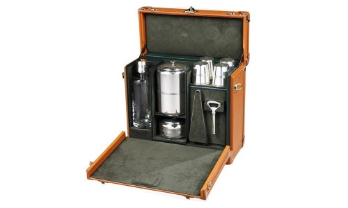 极为罕见的 LOUIS VUITTON 可携带式 WHISKEY BAR