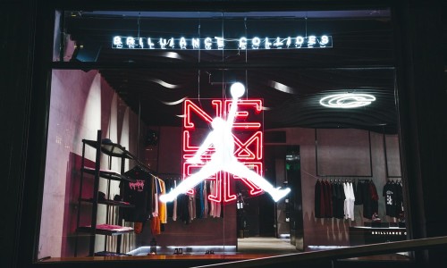 Concepts 展开 NJR x JORDAN 联名合作主题店铺空间