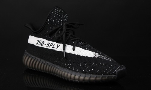 目前为止 Yeezy Boost 550 最清晰的预览在这里