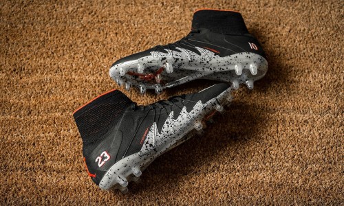 绿茵场上的飞人，NJR x JORDAN 联名 Hypervenom 足球鞋细赏