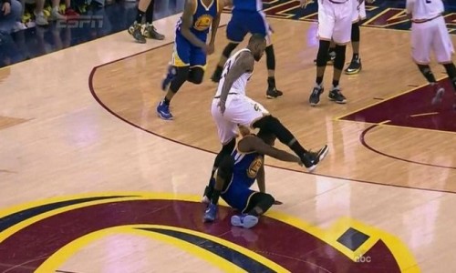 一线生机？Draymond Green 被判一级恶意犯规