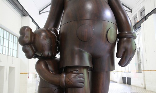 KAWS 遍地开花，新作品又在瑞士亮相了