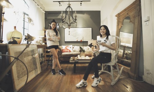 关于黑白两面，许薇：生活状态下的自己更“放肆”