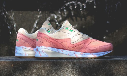  Saucony Grid 8000 全新 “Lobster” 配色正式发布