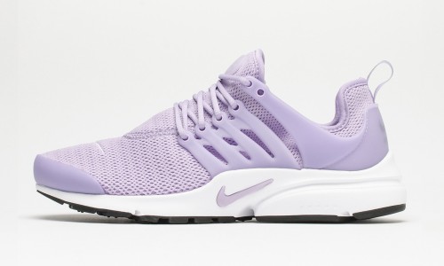 这款配色的推出将使得 Nike Air Presto 更讨女生欢心