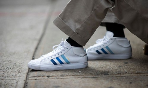 adidas Skateboarding 携手 Na-Kel Smith 打造限量 Matchcourt Mid 鞋款