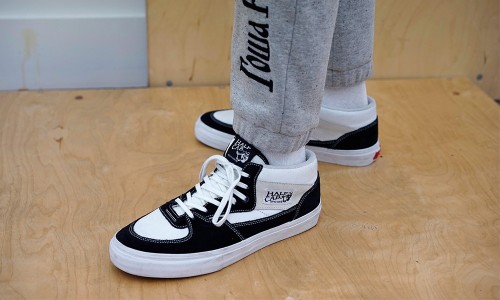 Gosha Rubchinskiy x Vans Half Cab 开售在即