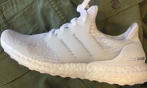 明年发售的 adidas Ultra Boost “Triple White” 3.0 版本更诱人