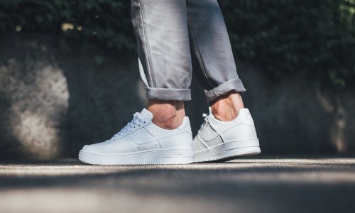 Nike 使用新技术，让 Air Force 1 看起来更简化