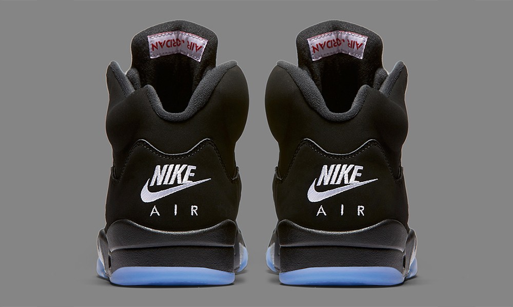 多少鞋迷在等这一双 “Nike 标” 的 Air Jordan V ？