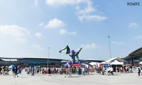 全球最大 EVA 初号机登陆上海