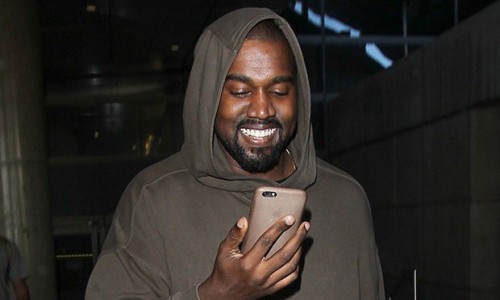 新 Yeezy 350 Boost 可能会在 8 月中旬发售