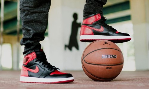 眼馋你一下，Air Jordan 1 Retro High OG “Banned” 上脚搭配先览