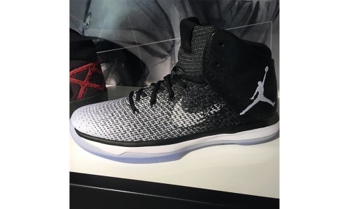 这双 Air Jordan XXXI “Fine Print”，让你有机会纪念一个传奇的开始