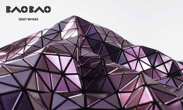 BAO BAO ISSEY MIYAKE 新设计 PRISM METALLIC 系列