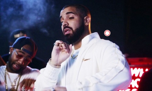 一份让你跟上 “校服 2.0” 风潮的简易指南