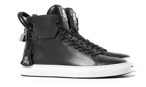 mastermind JAPAN 携手 Buscemi 打造 125MM 联乘鞋款