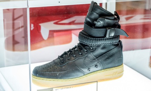 无论你多久没穿过 AF1，下个月都不能错过这双 Nike Special Field Air Force 1