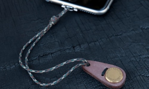 为自己的 iPhone 配上一个久违的挂扣