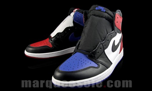 尽管 OG 配色堆砌，但 11 月发售的 Air Jordan I “Top Three” 还是很怪