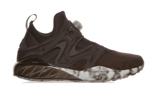 Pump 家族新成员，Reebok 推出全新鞋款 Pump Izarre