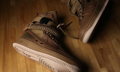 不是女生独占！Special Field Air Force 1 高清细节图释出