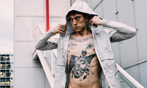 最潮的跑步装备，不止高桥盾 GYAKUSOU 这一个