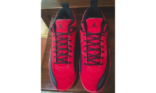 又一双“愤怒的公牛”，Air Jordan XII Low “Toro” 配色曝光