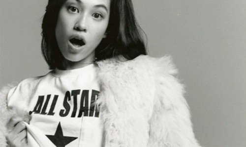 忘了帆布鞋吧，匡威在东京正经是个做衣服的