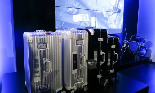 RIMOWA 电子标签智能行李箱开始发售