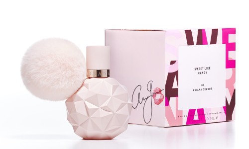 Ariana Grande 推出 Sweet Like Candy 香水，买之前先看看广告