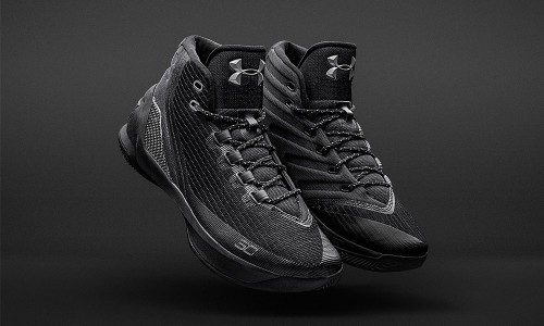 库里的新鞋也能 “黑魂” 一把？