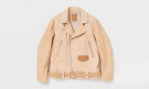 除了 Instapump Fury，Hender Scheme 这次还打造了一款皮衣