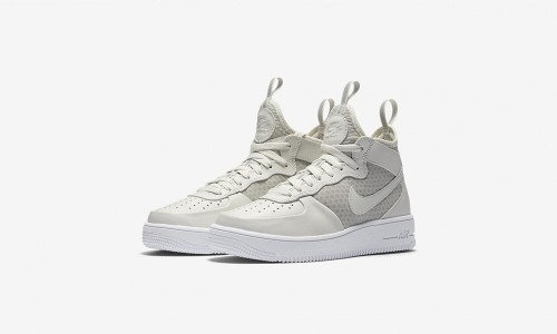 又一双 “升级版” 的 Air Force 1 曝光了，它叫 UltraForce