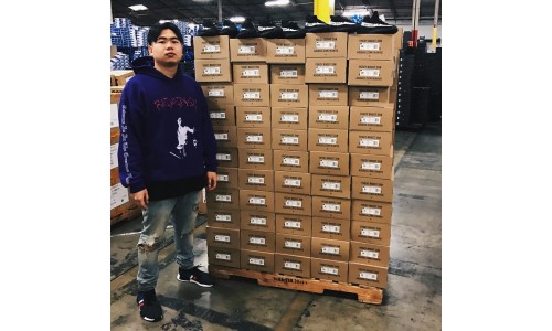 华人鞋贩 Allen Kuo 怎么又提前拿到这么多 350 V2 新配色？！