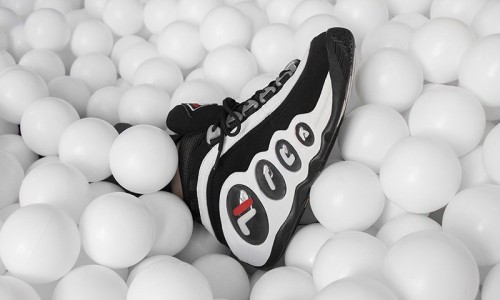 FILA 为假日季带回元年版 Bubbles 鞋款