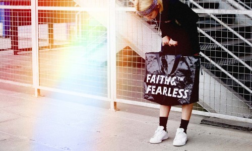 FAITH AND FEARLESS 2016 秋冬编织袋系列发布