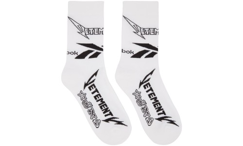 这几双与 Reebok 合作的袜子，可能是距离你 “最近” 的 Vetements 单品