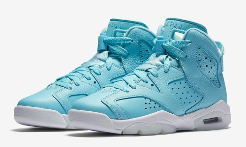 这双清爽的 Air Jordan VI，是明年春季不可缺少的搭配鞋款