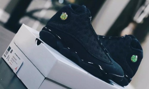 Air Jordan XIII “大年”序幕拉开！“Black Cat” 将于本月发售