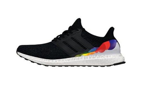 为支持 LGBT 人群，adidas 带来了一款特别的 Ultra Boost 3.0