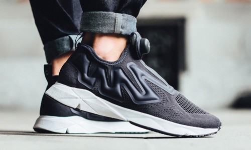 “平民版 Vetements”，Reebok Pump Supreme Engine 现已发售